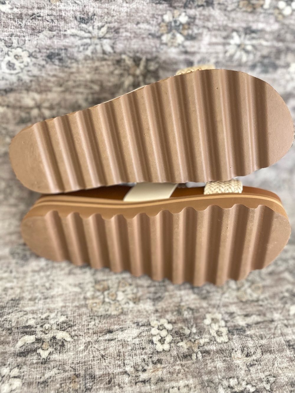 Reef Cushion Vista Platform Sandals Size 7 Tan Beige Cream - Picture 3 of 5